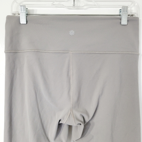 Athleta Savasana Macrame 7/8 Tight in Silver Grey Size M - Picture 5 of 10